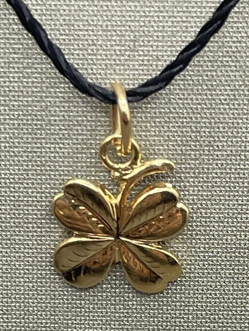 14K Yellow Gold Four Leaf Clover Charm Pendant (27471)